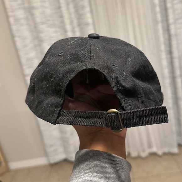 Living Single Adjustable Snapback Hat 🧢✨ - Picture 3 of 5